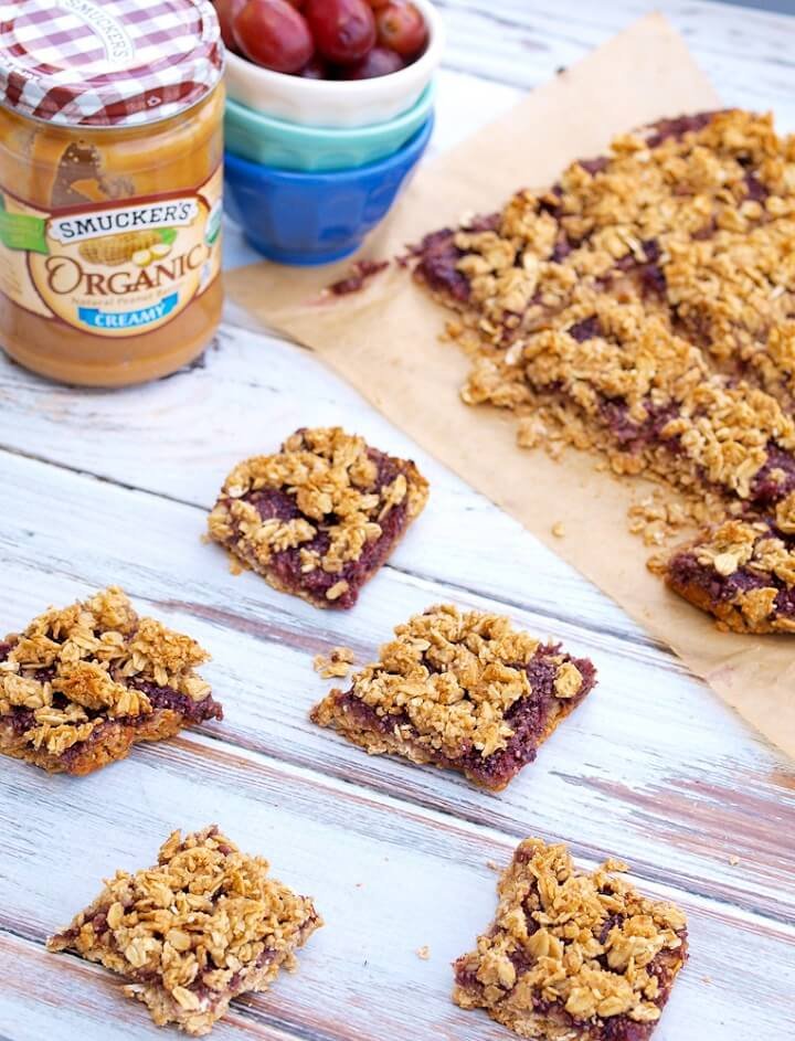 Peanut Butter and Jelly Oatmeal Breakfast Bars
